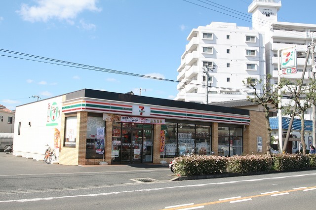 コンビニ　セブンイレブン倉敷浜町二丁目店（コンビニ）まで95m