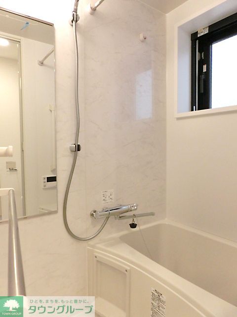 バス・シャワールーム　※写真は同タイプ住戸です。