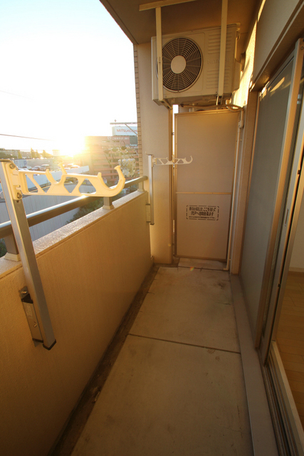 バルコニー　※他のお部屋の参考写真です