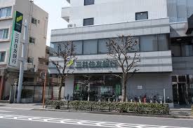 銀行　三井住友銀行武蔵境支店（銀行）まで871m