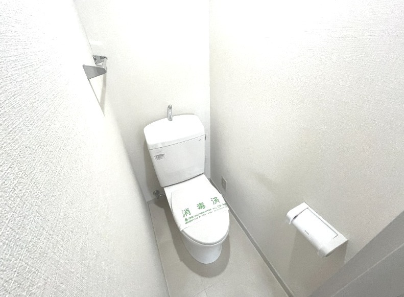 ＪＲ総武線快速 錦糸町駅 徒歩5分 8階建 築47年のトイレ写真