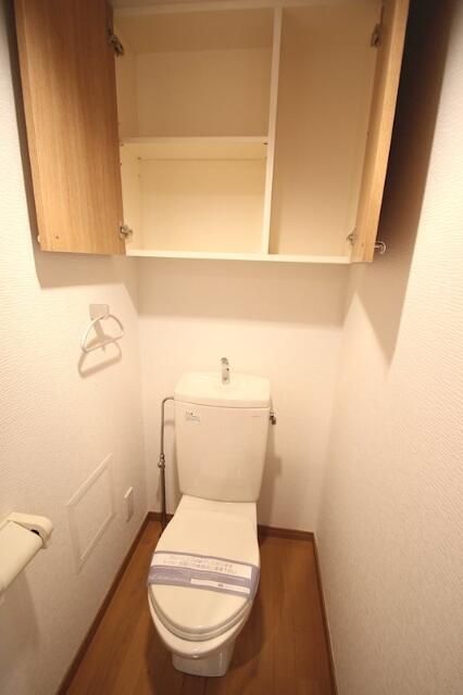 東京メトロ南北線 麻布十番駅 徒歩9分 8階建 築26年のトイレ写真