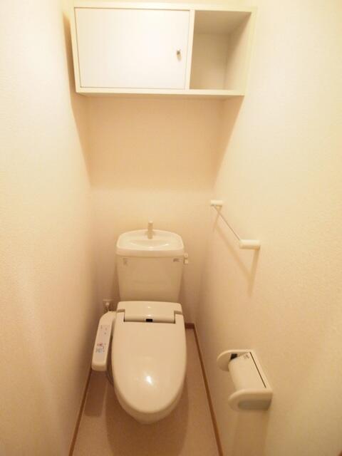 日暮里・舎人ライナー 赤土小学校前駅 徒歩5分 2階建 築19年のトイレ写真