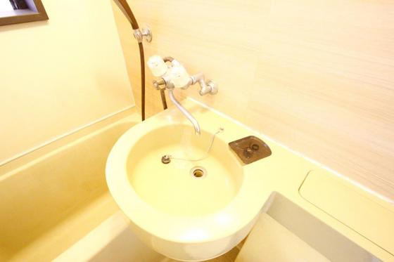 洗面設備　※別部屋の写真です