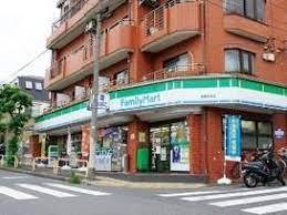 コンビニ　ファミリーマート板橋四葉店（コンビニ）まで377m