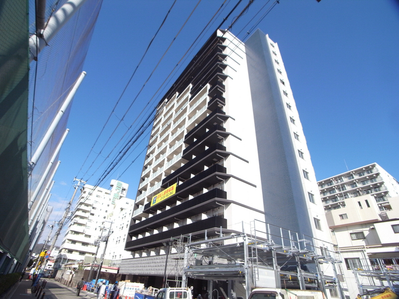 EC神戸グランスタイルの建物外観