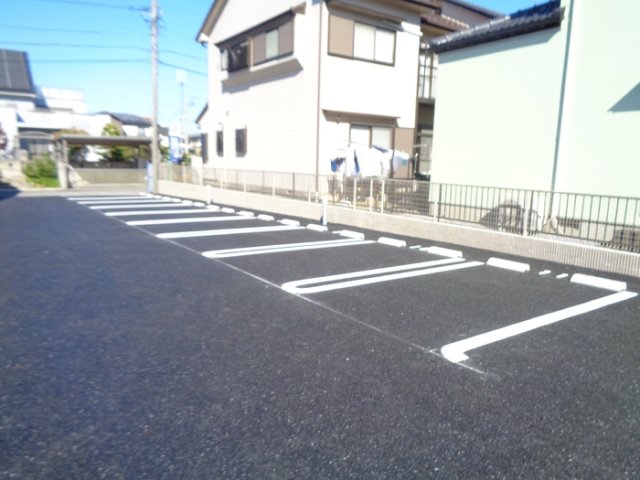 【ベル ファイブの駐車場】