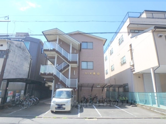 京都市左京区田中北春菜町のマンションの建物外観