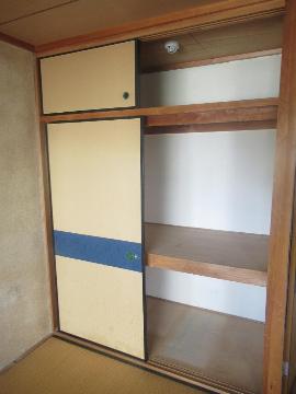 水尾グリーンハイツC棟　収納　押入