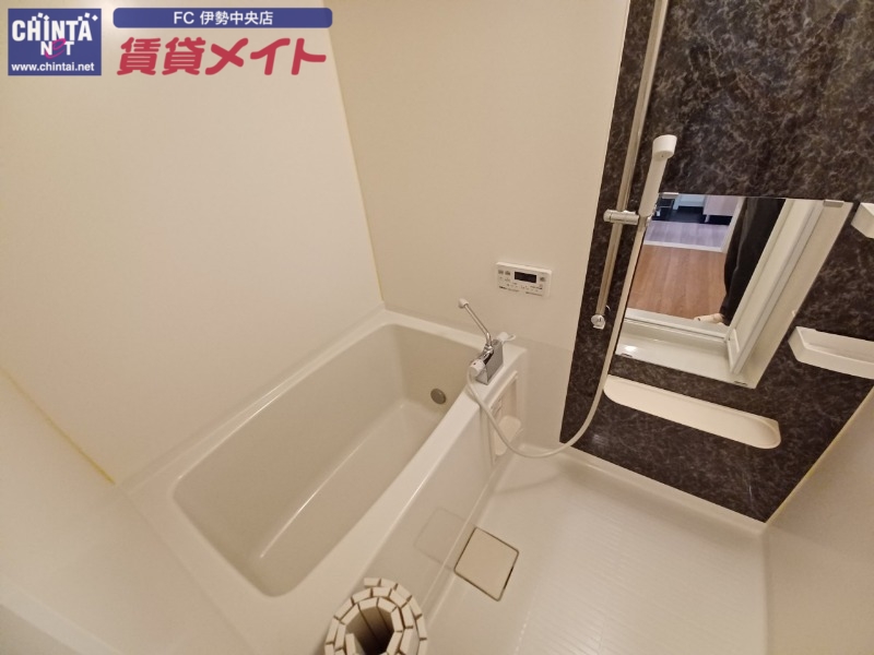 バス・シャワールーム　同型タイプのお写真です。