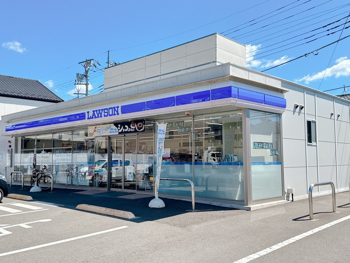 コンビニ　ローソン日野石田店（コンビニ）まで418m