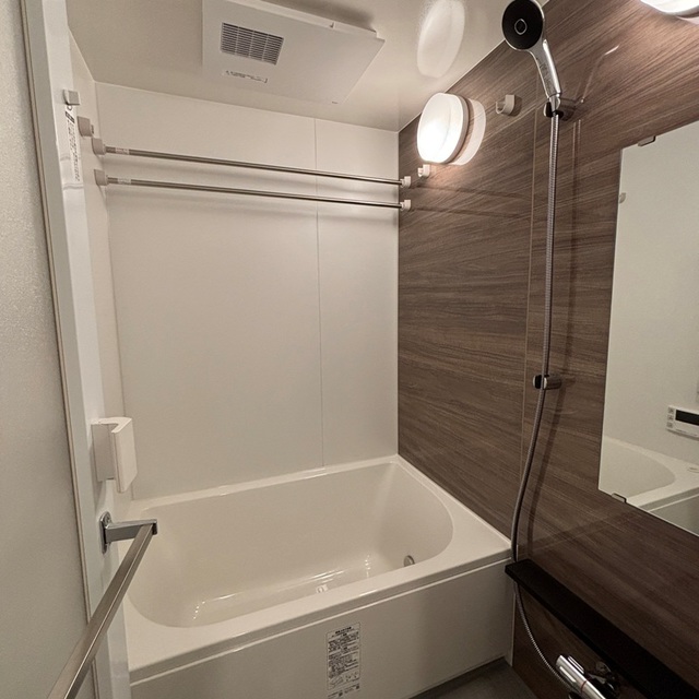 バス・シャワールーム　※写真は同タイプ住戸です。