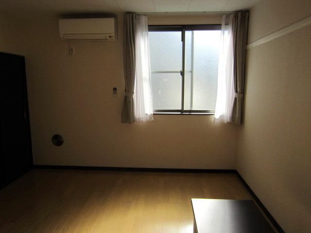 居室・リビング　★きれいなお部屋です★