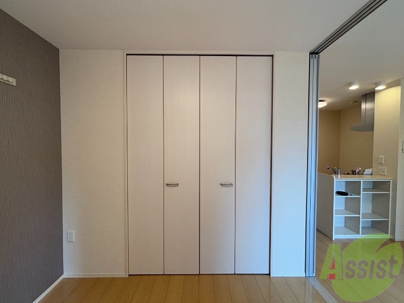 収納　クローゼットは寝室のお部屋にございます。