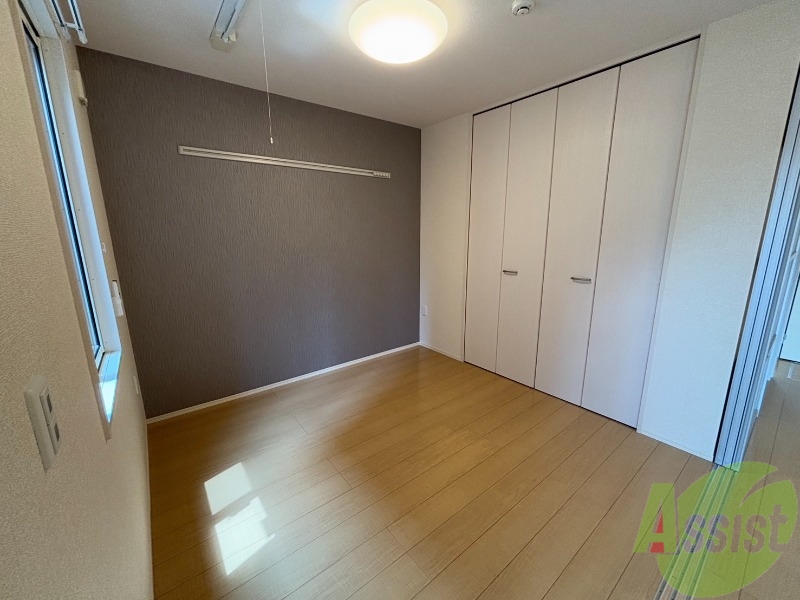 その他部屋・スペース　こちらは４．５帖の洋室で寝室にぴったりですね。