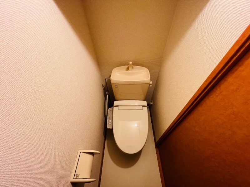 トイレ　別号室