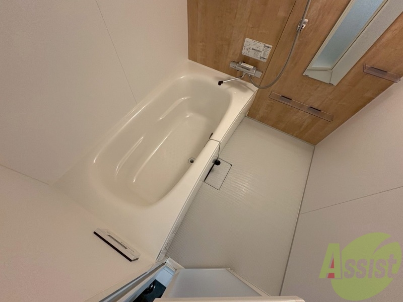 バス・シャワールーム　お風呂になります。一日の疲れを癒してくださいね。