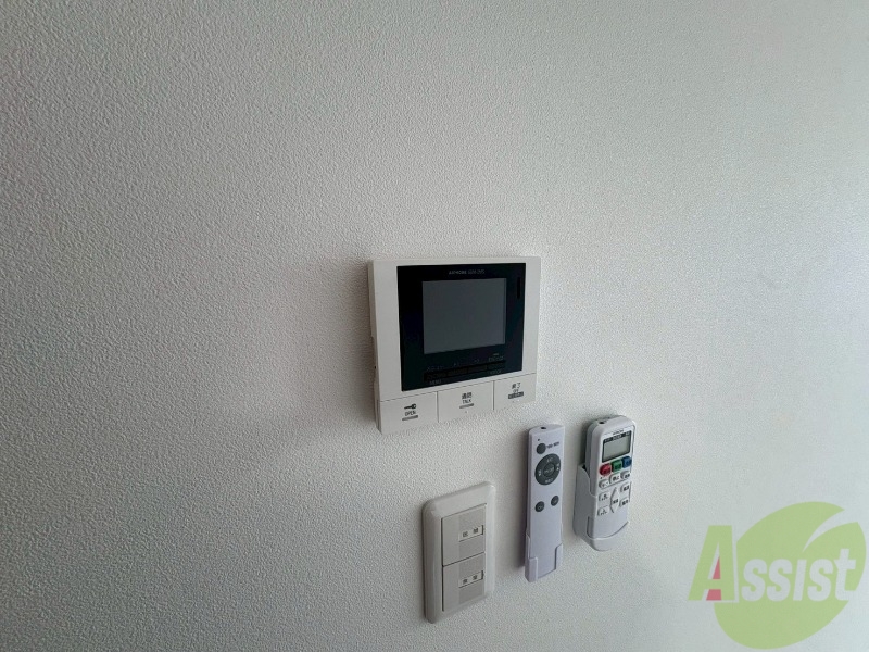 セキュリティ　ＴＶモニター付インターホンです。来客者の顔が見えるので安心！