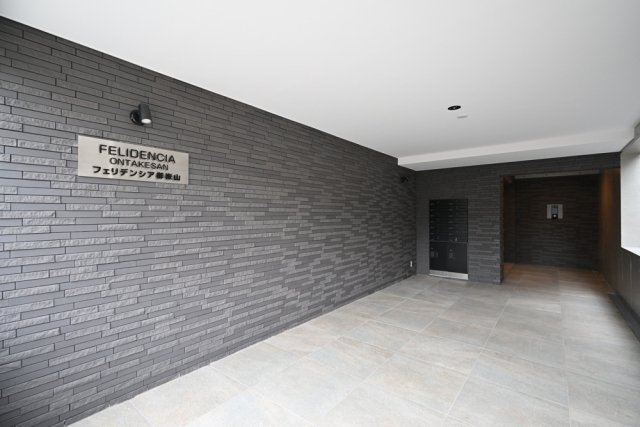 ロビー　毎日通るエントランスはこのようになっています