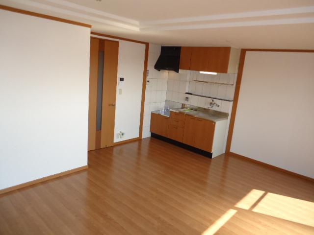 居室・リビング　ファミリー物件くらい広いリビング