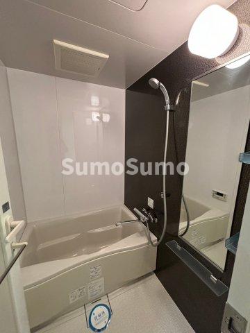 バス・シャワールーム　ゆったり過ごせるお風呂です