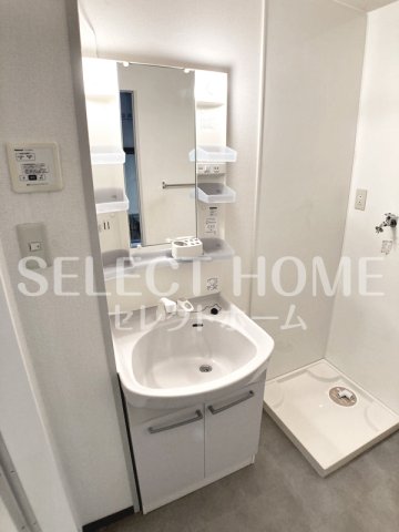 洗面設備　独立洗面台あり、毎朝おしゃれに忙しい女性の方におすすめです