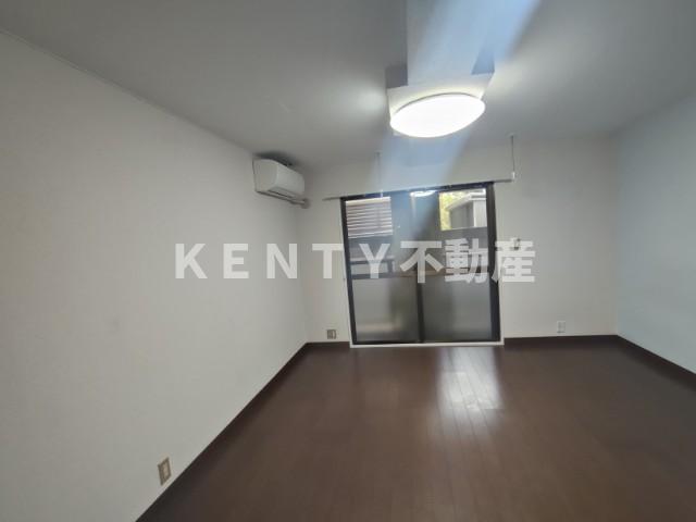 居室・リビング　居間です