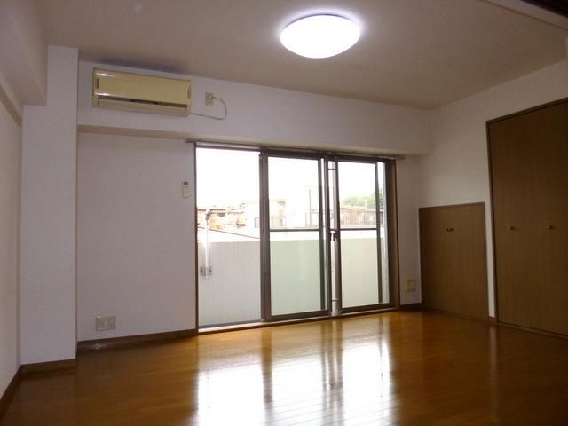 その他部屋・スペース　★南向き明るいバルコニー★エアコン完備★