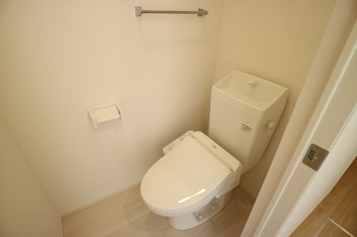 トイレ　トイレ（温水洗浄暖房便座）
