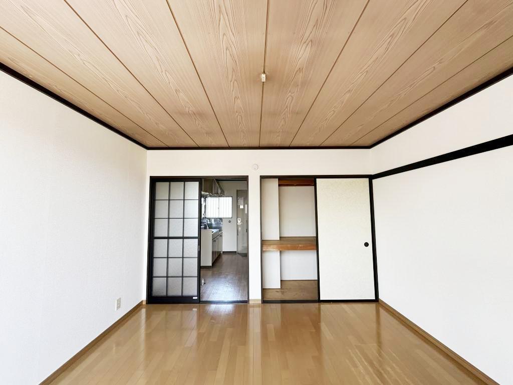 レジデンス樹の居間写真