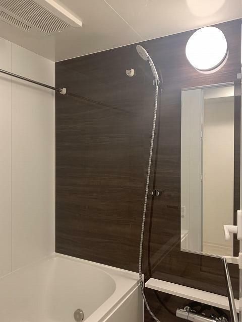 バス・シャワールーム　※別部屋の参考写真です。