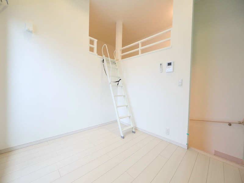 その他　洋室4.5帖　ロフト5.2帖（収納でもお部屋でも使えます）