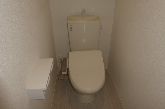 トイレ　ウォシュレット