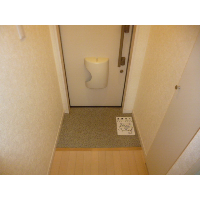 玄関　別部屋イメージ写真