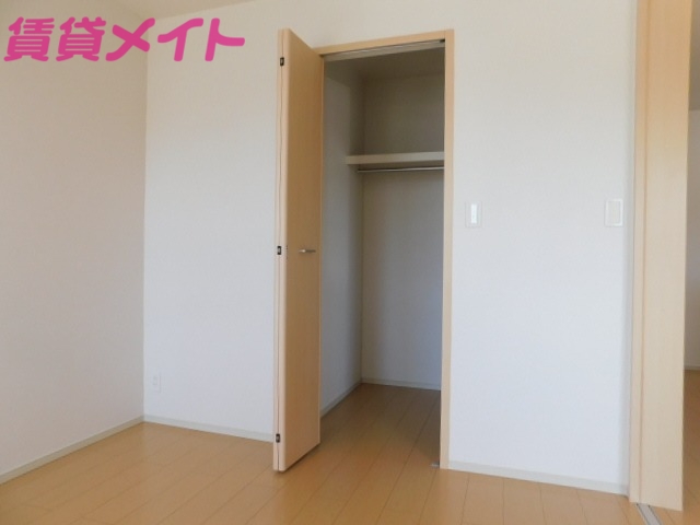 収納　同物件別部屋の写真