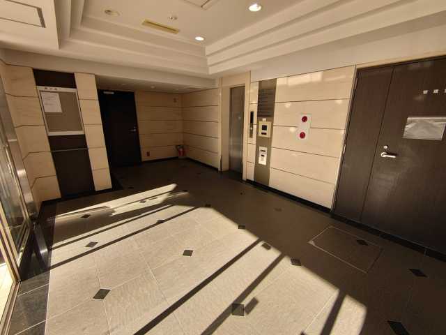 ロビー　アクティブタワー市谷
