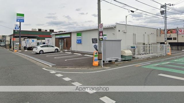 コンビニ　ファミリーマート（コンビニ）まで4151m