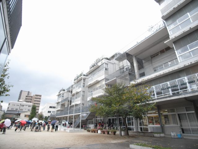 小学校　市立博多小学校（小学校）まで790m