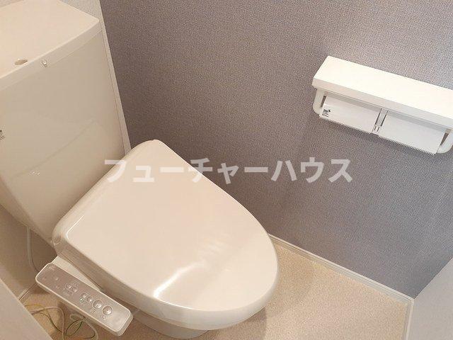 トイレ　清潔感のあるトイレです