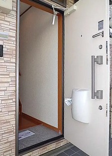 アムール MKIIの玄関写真