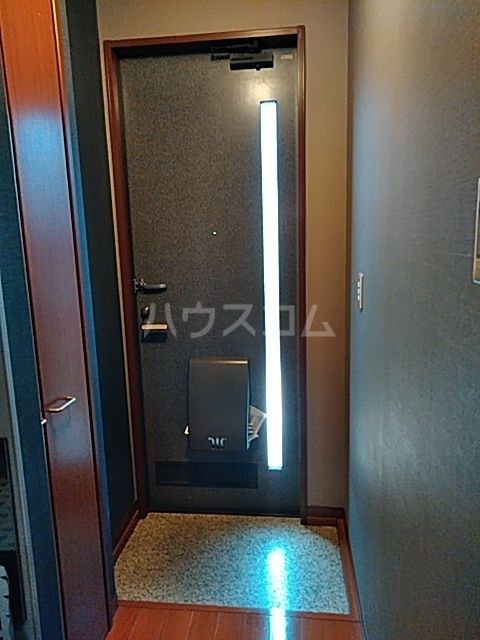 パインクレスト妙典の玄関写真