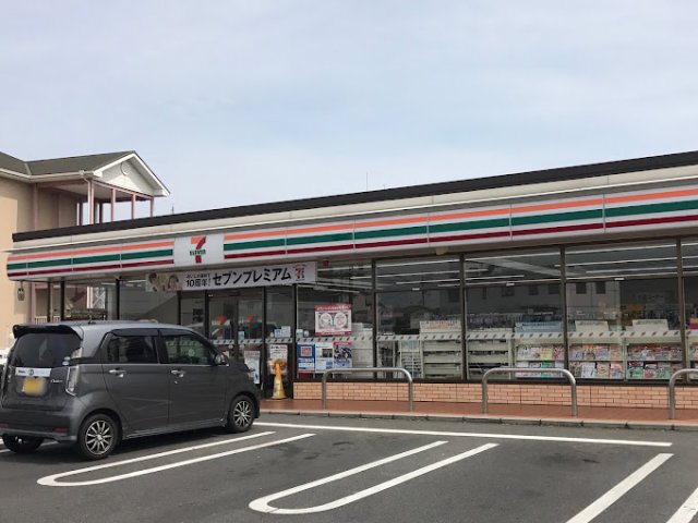 コンビニ　セブン－イレブン　岡山豊成３丁目店（コンビニ）まで500m