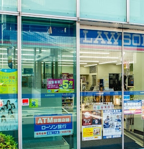 コンビニ　ローソン内神田二丁目店（コンビニ）まで115m