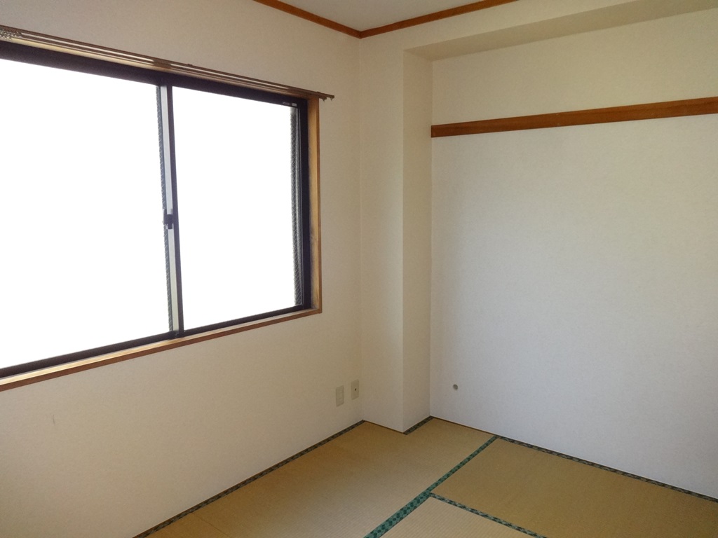 その他部屋・スペース　和室6帖です