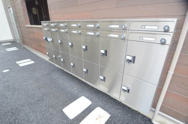 コンビニ　ポプラ（コンビニ）まで398m