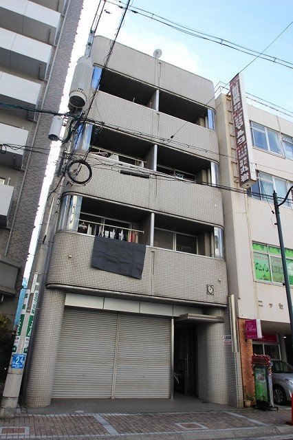 広島市南区京橋町のマンションの建物外観