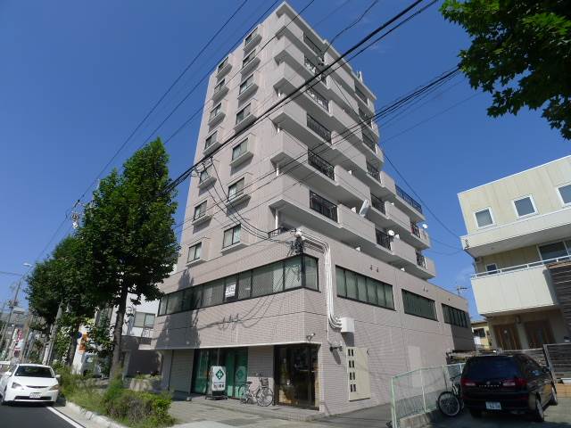 名古屋市熱田区外土居町のマンションの建物外観