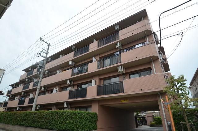 【さいたま市北区日進町のマンションの建物外観】