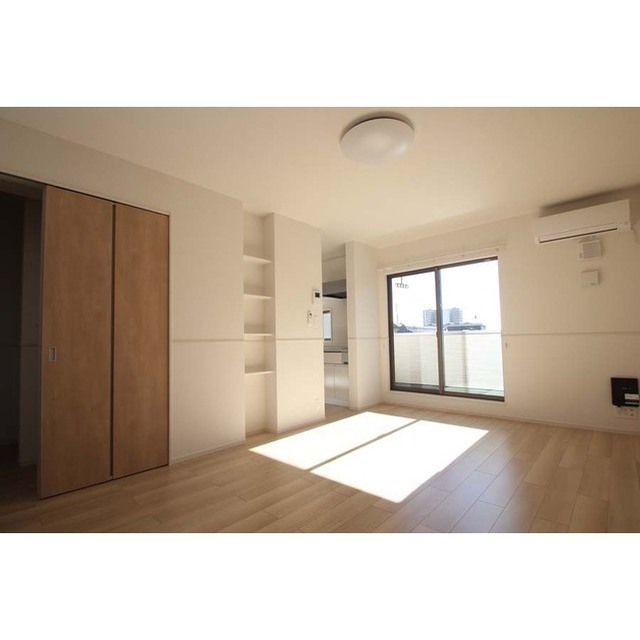 居室・リビング　画像は全て２０１（２０２の反転タイプ）