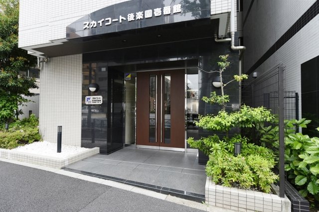 エントランス　清潔なエントランスです